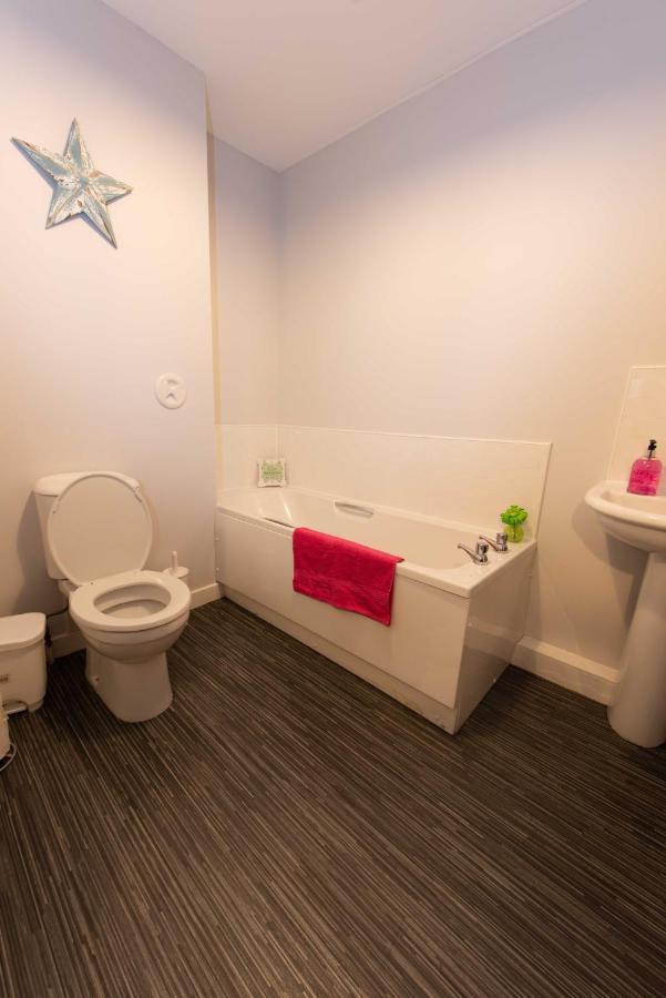 Premier - Wishaw En-Suite Apartment Εξωτερικό φωτογραφία